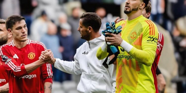 Altay Bayındır yerini sağlama aldı! Chelsea maçında…
