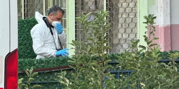 Anne ve 5 yaşındaki kızının cesetleri bulunmuştu: Katil zanlısı tanıdık çıktı!