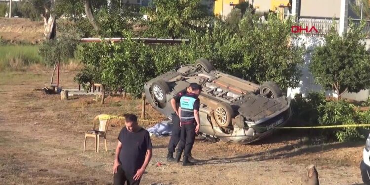Antalya’da feci kaza! Otomobil bahçeye uçtu