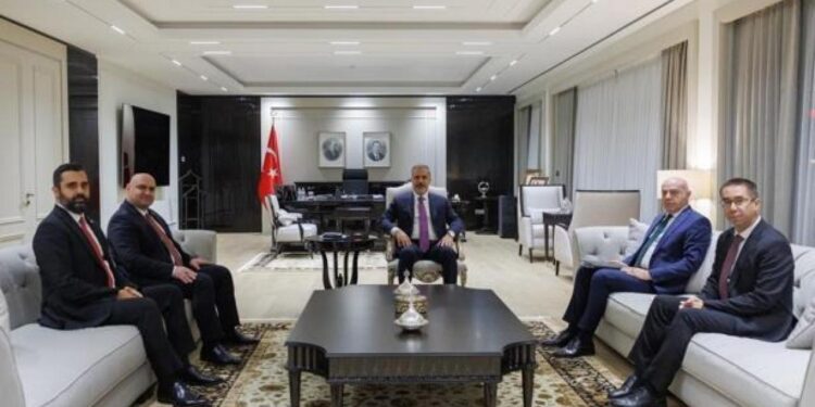 Bakan Fidan, Irak Türkmen Cephesi Başkanı Ağaoğlu’nu kabul etti