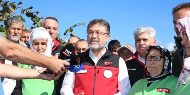 Bakan Yumaklı: 46,5 milyar lirayı üreticilerimizin hesaplarına geçirmiş olacağız
