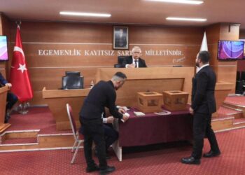 Bayrampaşa’da Başkanvekilliği seçimi yapılıyor! Partilerin üye sayısı