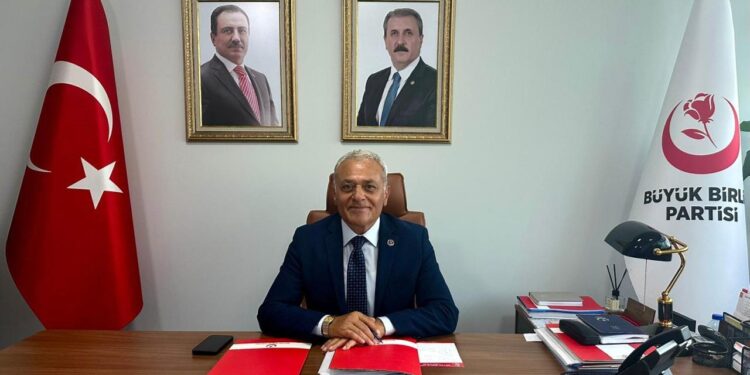 BBP’li Güney: Bilinçsiz sosyal medya kullanımı geleceğimizi tehdit ediyor