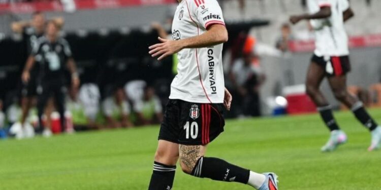 Benfica’dan Orkun Kökçü açıklaması! Beşiktaş bonus ödeyecek
