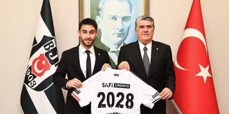 Beşiktaş iç transferde de boş durmuyor! Kartal Kayra Yılmaz’a yeni sözleşme