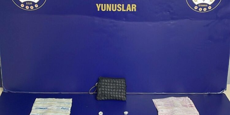 Beşiktaş’ta motosiklette manyetik düzenekle gizlenmiş kokain ele geçirildi