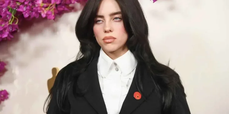 Eilish’ten dev bağış, milyarderlere gönderme