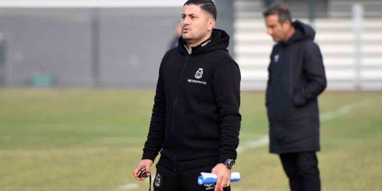 Birinci Lig ekibinde ayrılık: 4 hafta da teknik direktörü gönderdiler
