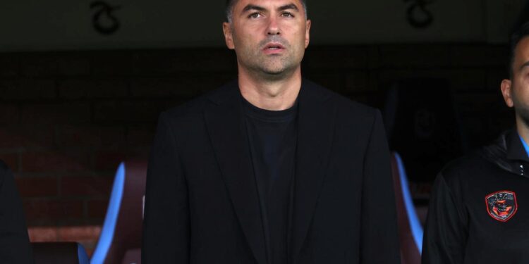 Burak Yılmaz ‘Hissetmedim’ diyerek uyardı! ‘Herkes şapkasını önüne koyup düşünmeli’