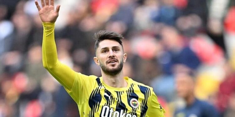 Cengiz Ünder sonrası adres yine Fenerbahçe! Milli yıldız için düğmeye basıldı
