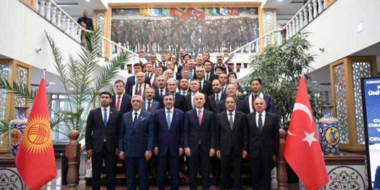 Cevdet Yılmaz’dan Kırgızistan-Türkiye Manas Üniversitesi’ne ziyaret