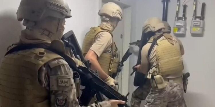 DEAŞ terör örgütüne operasyon: 161 şüpheli yakalandı