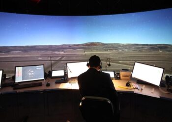 DHMİ 14 asistan hava trafik kontrolörü alacak