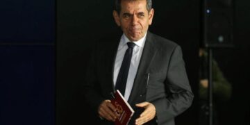 Dursun Özbek’ten Fenerbahçe’ye zeytin dalı! Sadettin Saran’a telefon etmiş