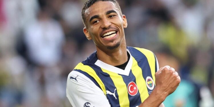 Fenerbahçe, ayrılığı resmen duyurdu! Djiku Rusya’ya gitti