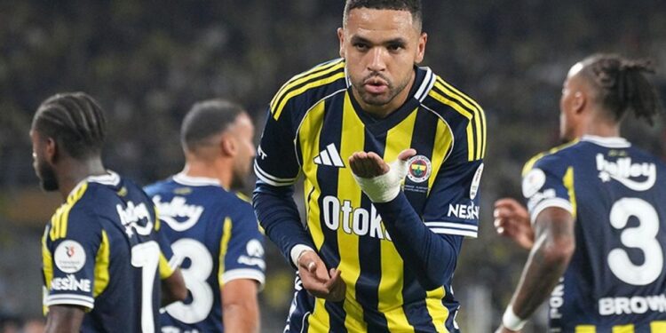 Fenerbahçe, Kasımpaşa deplasmanında! Yeni transfer maçta yok