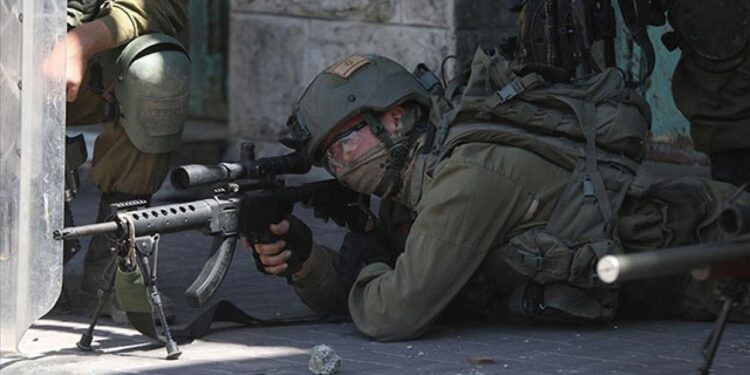 Filistin topraklarını gasbeden İsrailliler 7 Filistinliyi yaraladı