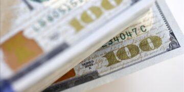 Finansal kesim dışındaki firmaların net döviz açığı temmuzda azaldı