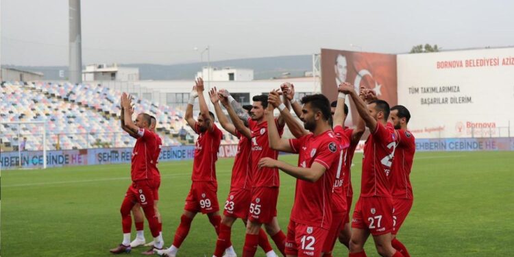 ‘Futbolcu fabrikası’ deniyordu: Ligin dibine demirlediler