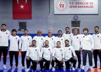 Güreşçiler, Dünya Şampiyonası’nda 3 madalya kazandı