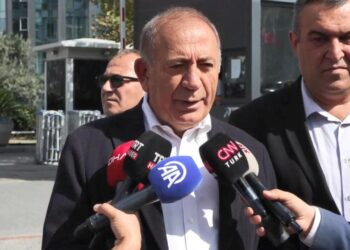 Gürsel Tekin’den manidar paylaşım