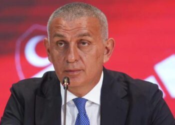Hacıosmanoğlu’ndan ünlü hakeme sert sözler! TFF’ye çağırdım, bedeli ağır olur”