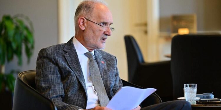 İş dünyasından peş peşe OVP değerlendirmesi