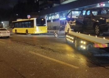İstanbul’da D-100’de zincirleme kaza: 1 yaralı