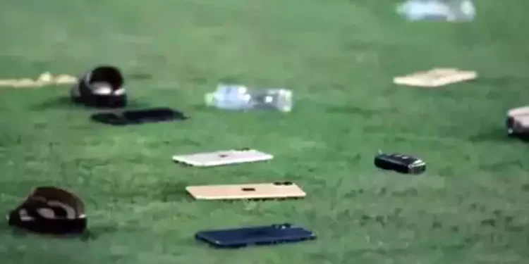 Katar’da Olaylı Maç! Sahaya Atılanlar Şaşkına Çevirdi