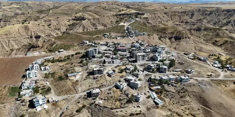 Bu Köyde İsimler Değil, Soyadları Konuşuluyor!