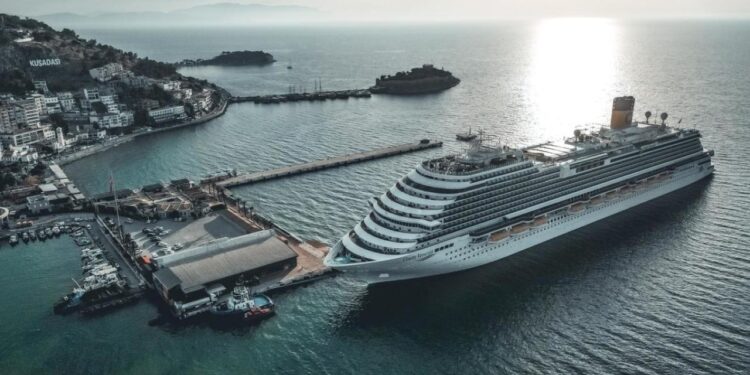 Kruvaziyer turizminde ağustosta rekor kırıldı