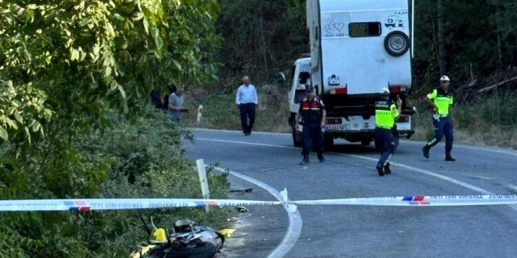 Kütahya’da motosiklet kazası! 1 polis öldü