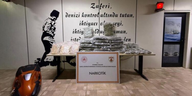 Mavi vatanda uyuşturucu tacirlerine geçit yok