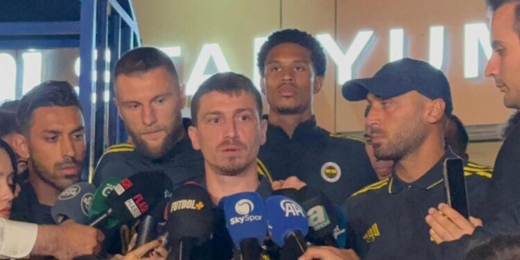 Mert Hakan Yandaş: Başkan için utanıyoruz