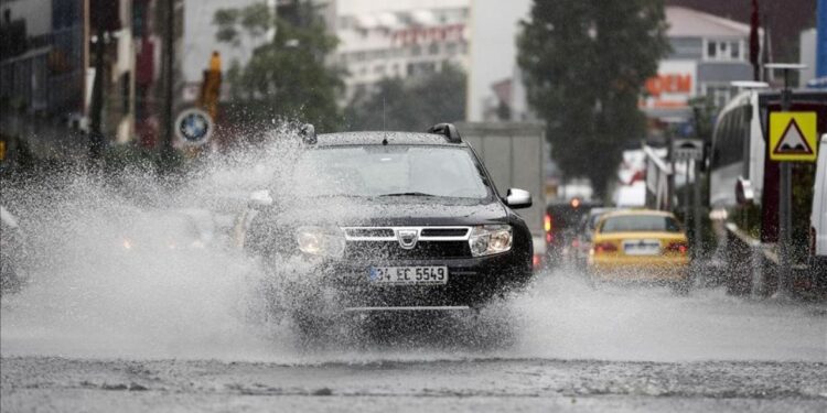 Meteoroloji duyurdu! İstanbul dahil 17 ile uyarı