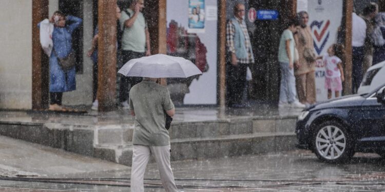 Meteoroloji saat vererek uyardı: 5 ilde sağanak yağış bekleniyor