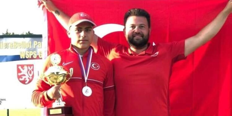 Milli sporcu Muaz Erdem Madran, atıcılıkta dünya şampiyonu olarak tarihe geçti!