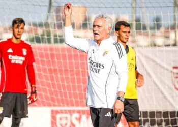 Mourinho’dan Benfica’yı çıldırtan istek! Gelir gelmez yaptı yapacağını