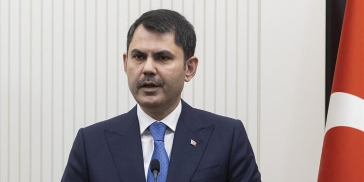 Murat Kurum: Saatte 23, günde 550 konut üretiyoruz!