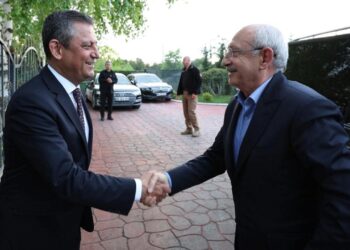 Özgür Özel, Kemal Kılıçdaroğlu ile görüştü! İlk açıklama: İhtimal vermem…