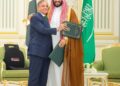 Pakistan ve Suudi Arabistan’dan tarihi savunma anlaşması! Prens Selman imzaladı