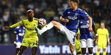 Sadettin Saran gelir gelmez şoku yaşadı! Fenerbahçe’ye 10 kişilik Kasımpaşa darbesi