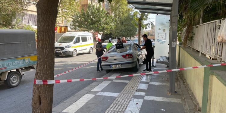 Şanlıurfa’da feci kaza! Durakta bekleyen anne ve çocuklarına çarptı
