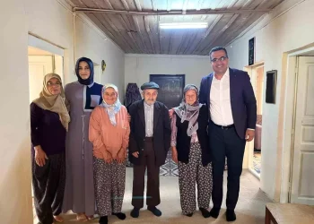 Sarıgöl’de Büyükler Unutulmadı: Yaşlılar Günü Kutlaması