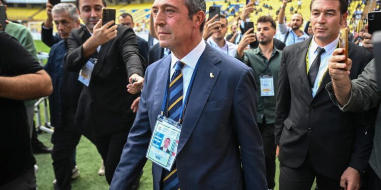 Seçimi kaybeden Ali Koç’tan ilk sözler!