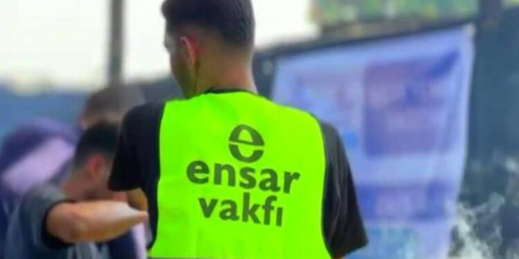 Sıcak yemek dağıtımı Gazze’deki ihtiyaç sahiplerine umut oldu