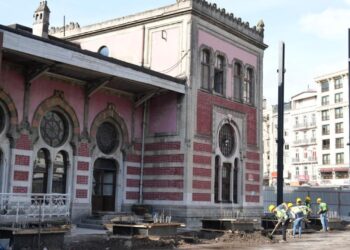 Sirkeci Garı otel yada AVM’mi olacak? Bakan Ersoy’dan açıklama geldi
