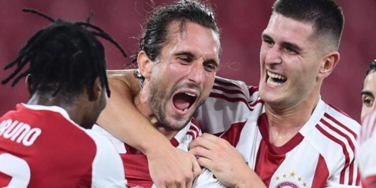 Süper Lig devinin teklif yaptığı iddia edilmişti! Yıldız isim için yalanlama