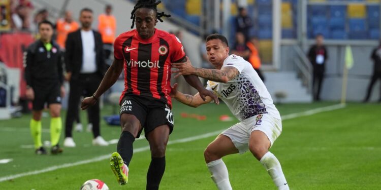 Süper Lig ekibi ilk galibiyetini tek golle aldı