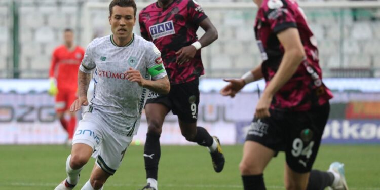 Süper Lig’de kritik karşılaşma: Üç puan için nefes kesen mücadele